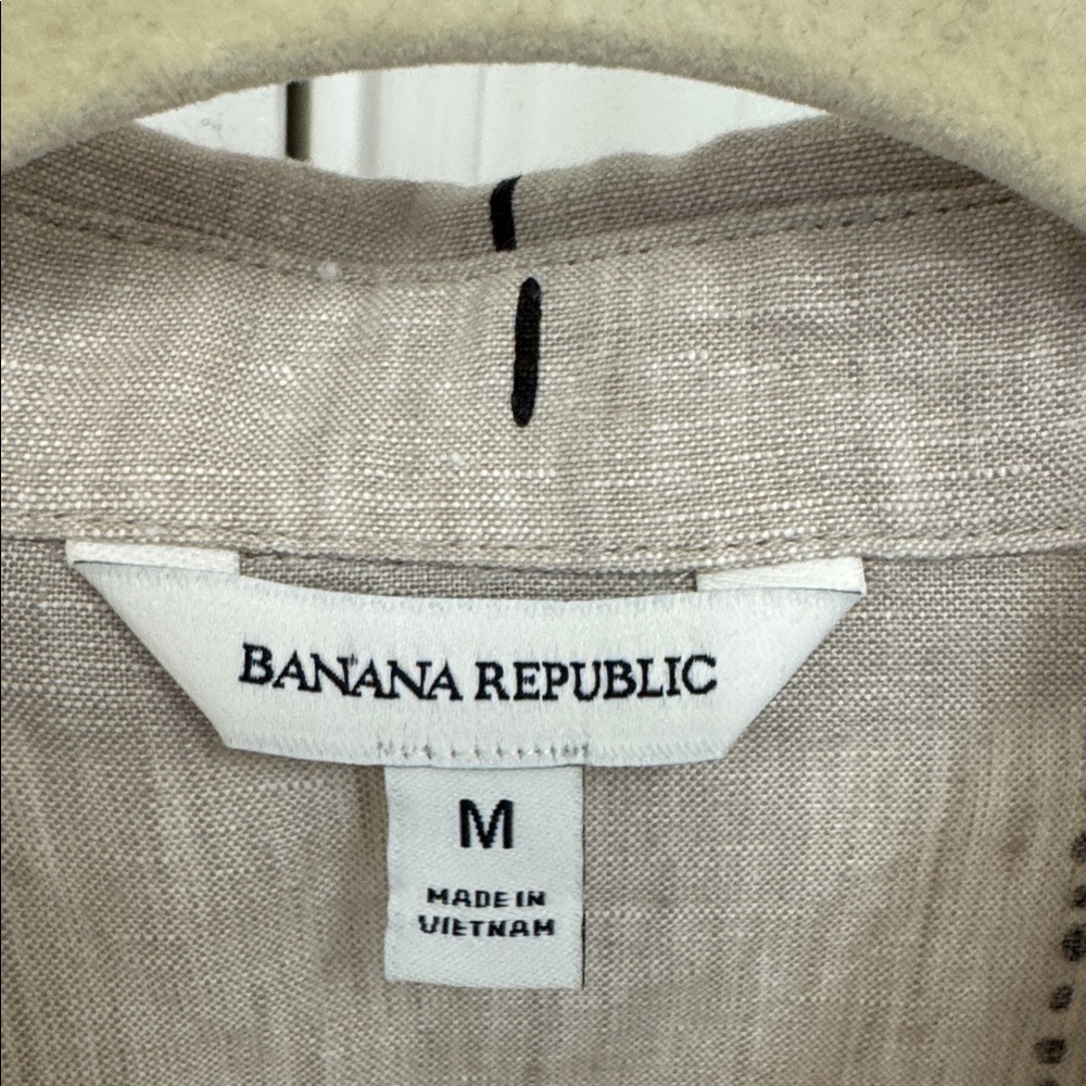 Banana Republic Beige and Black Patterned Top - Picture 2 of 5
